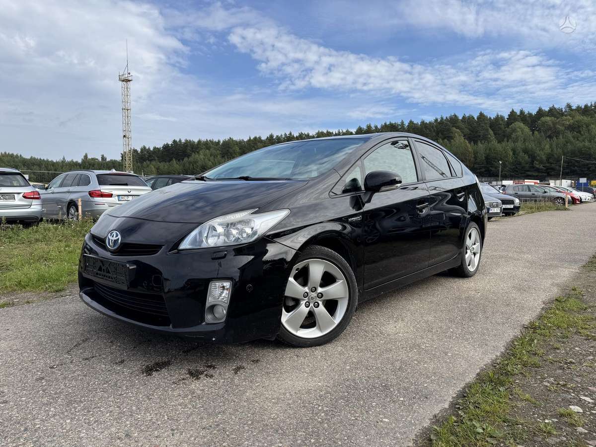 Toyota Prius - 1