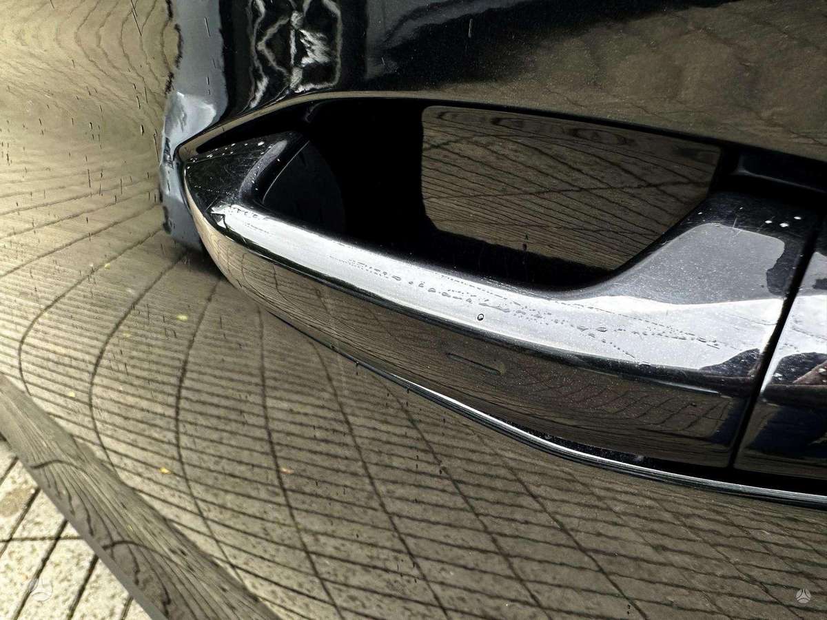 Škoda Enyaq - 5