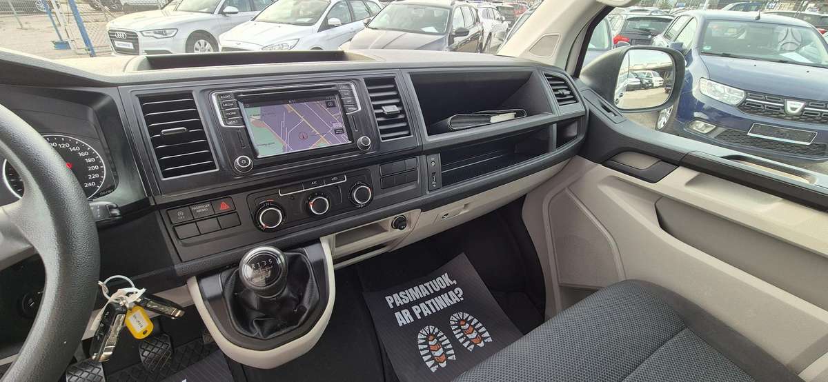 Volkswagen Transporter - 8