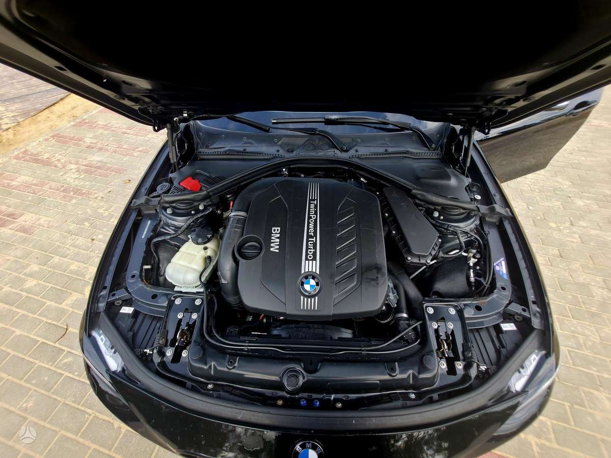 BMW 330, 3.0 l., wagon