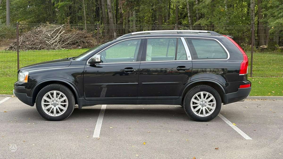 Volvo XC90 - 2