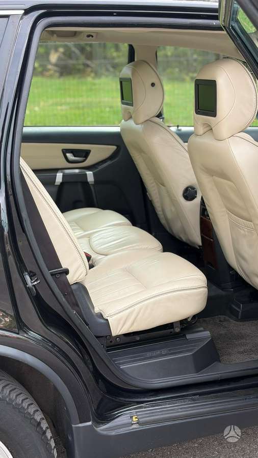 Volvo XC90 - 11