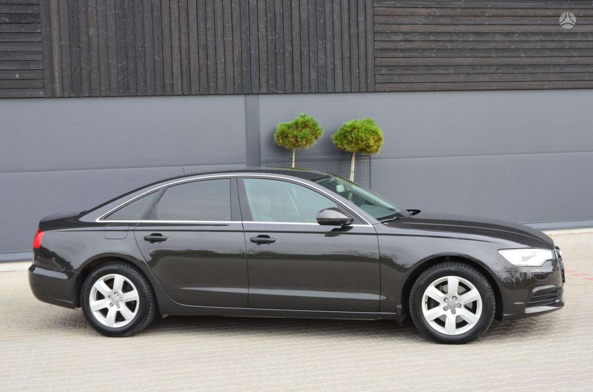 Audi A6, 2.0 l., sedanas