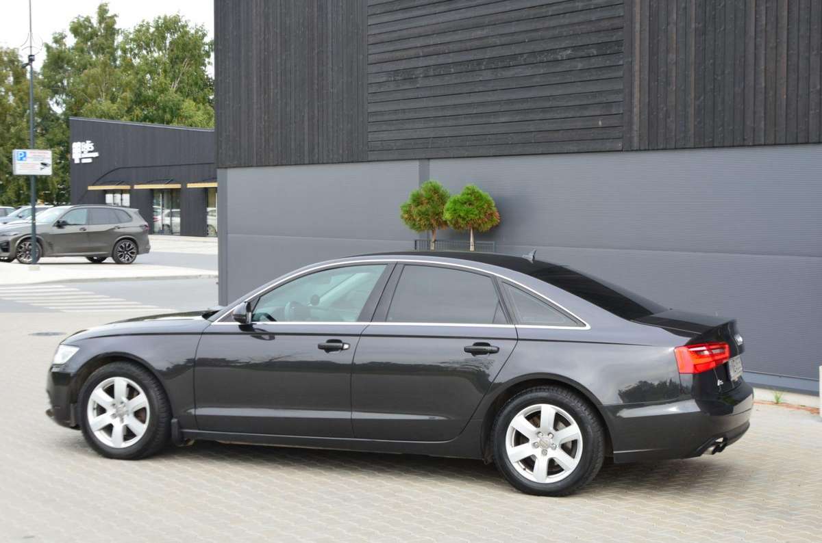 Audi A6, 2.0 l., sedanas