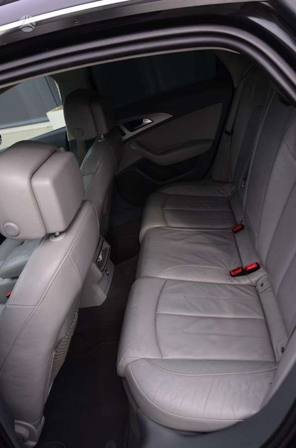 Audi A6, 2.0 l., saloon / sedan