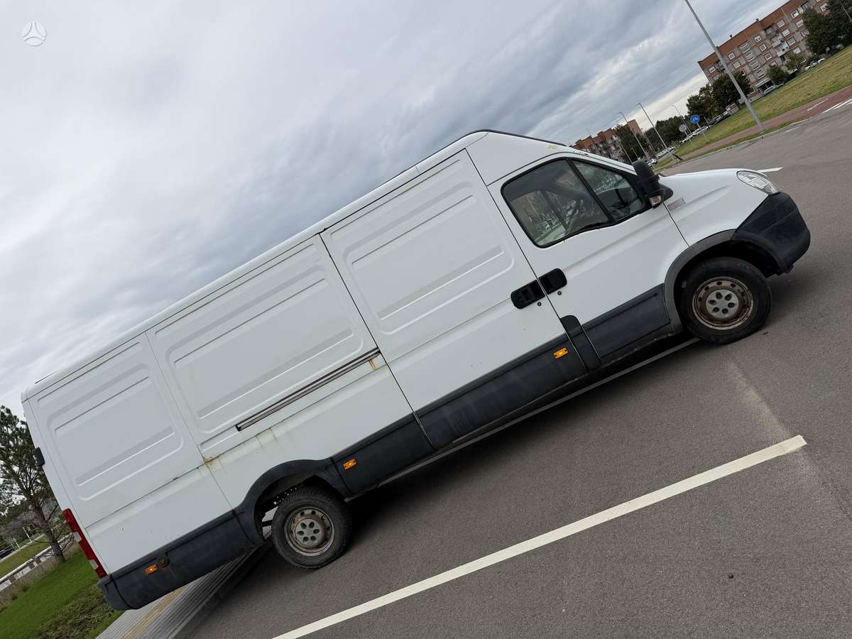 Iveco Daily, 2.3 l., cargo van
