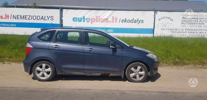 Honda FR-V
