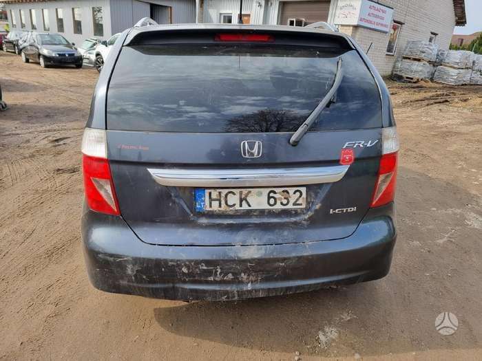 Honda FR-V