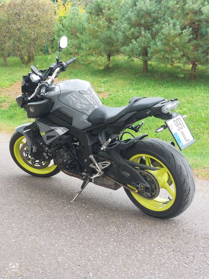 Yamaha MT 10 1000cc, street / classic