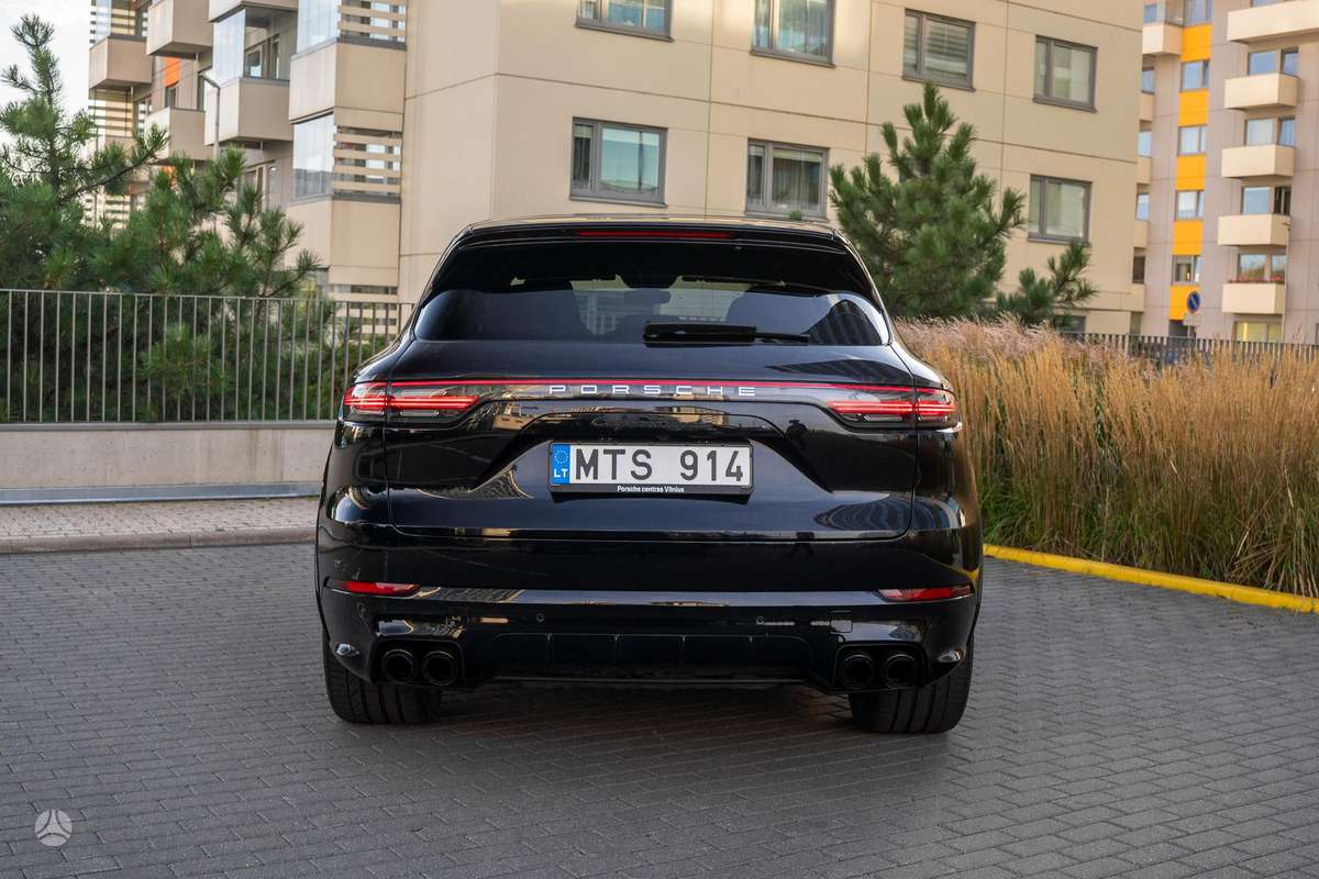 Porsche Cayenne - 3