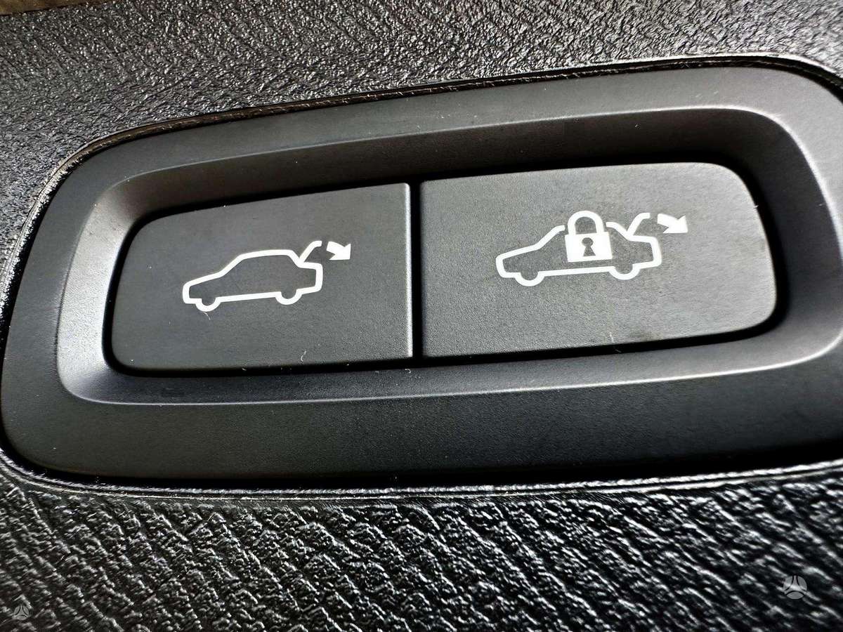 Volvo XC90 - 6