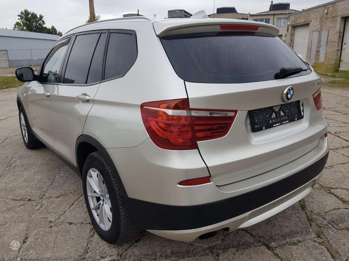 BMW X3, 2.0 l., off-road / crossover