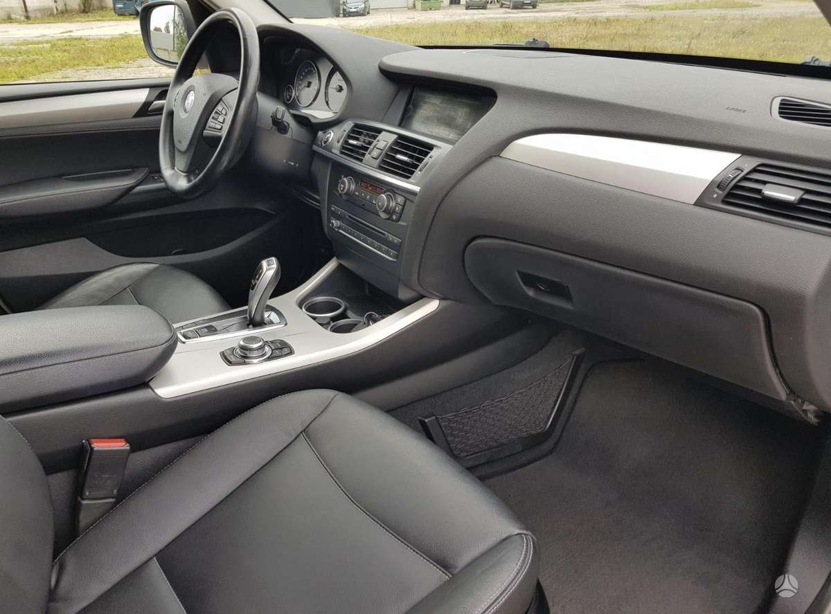 BMW X3, 2.0 l., off-road / crossover