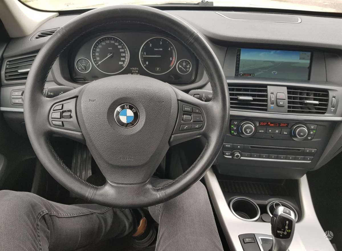 BMW X3, 2.0 l., off-road / crossover
