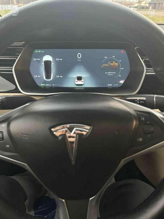 Tesla Model X, 90 kWh, off-road / crossover