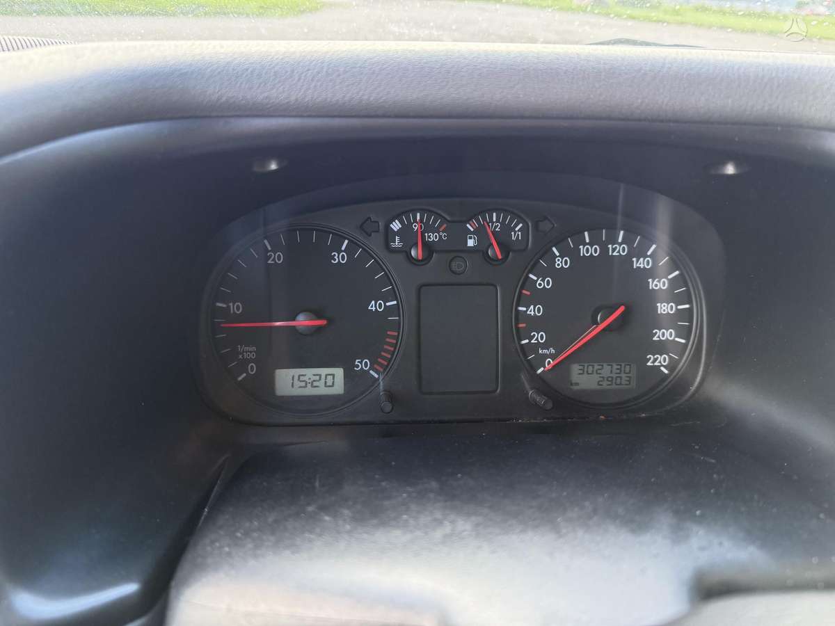 Volkswagen Transporter - 12