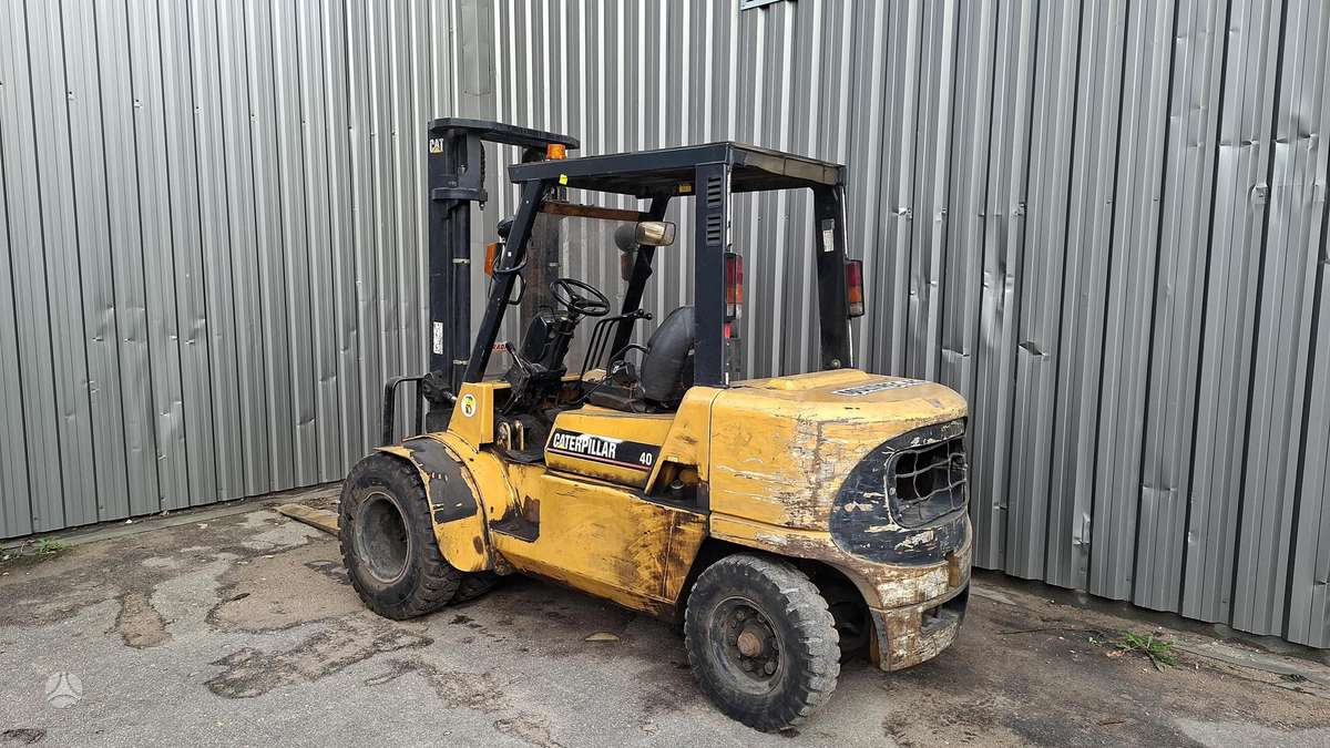 Caterpillar DP40K, вилочные погрузчики