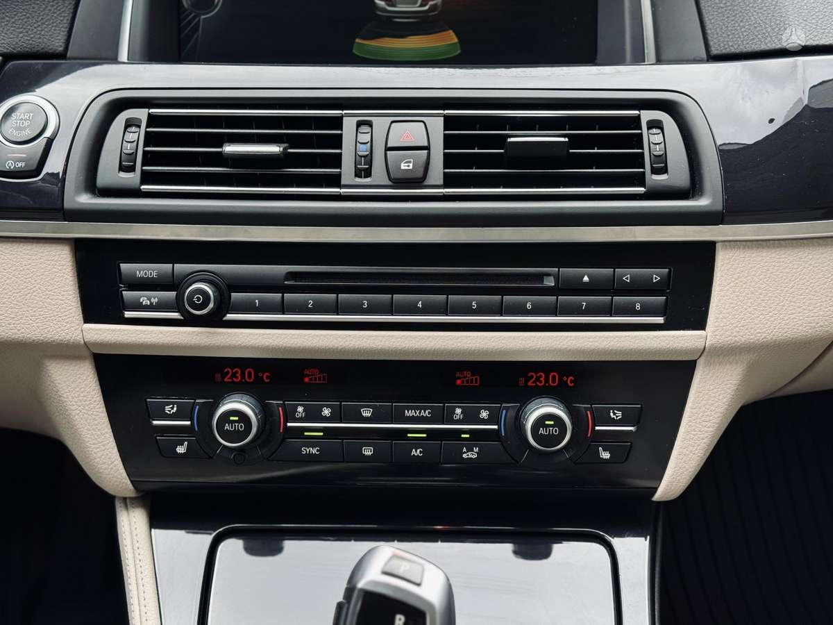 BMW 520, 2.0 l., Седан