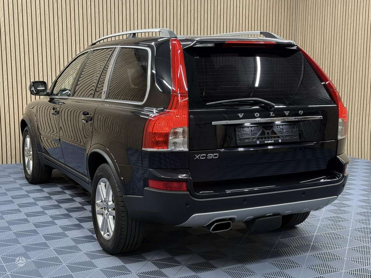 Volvo XC90 - 6