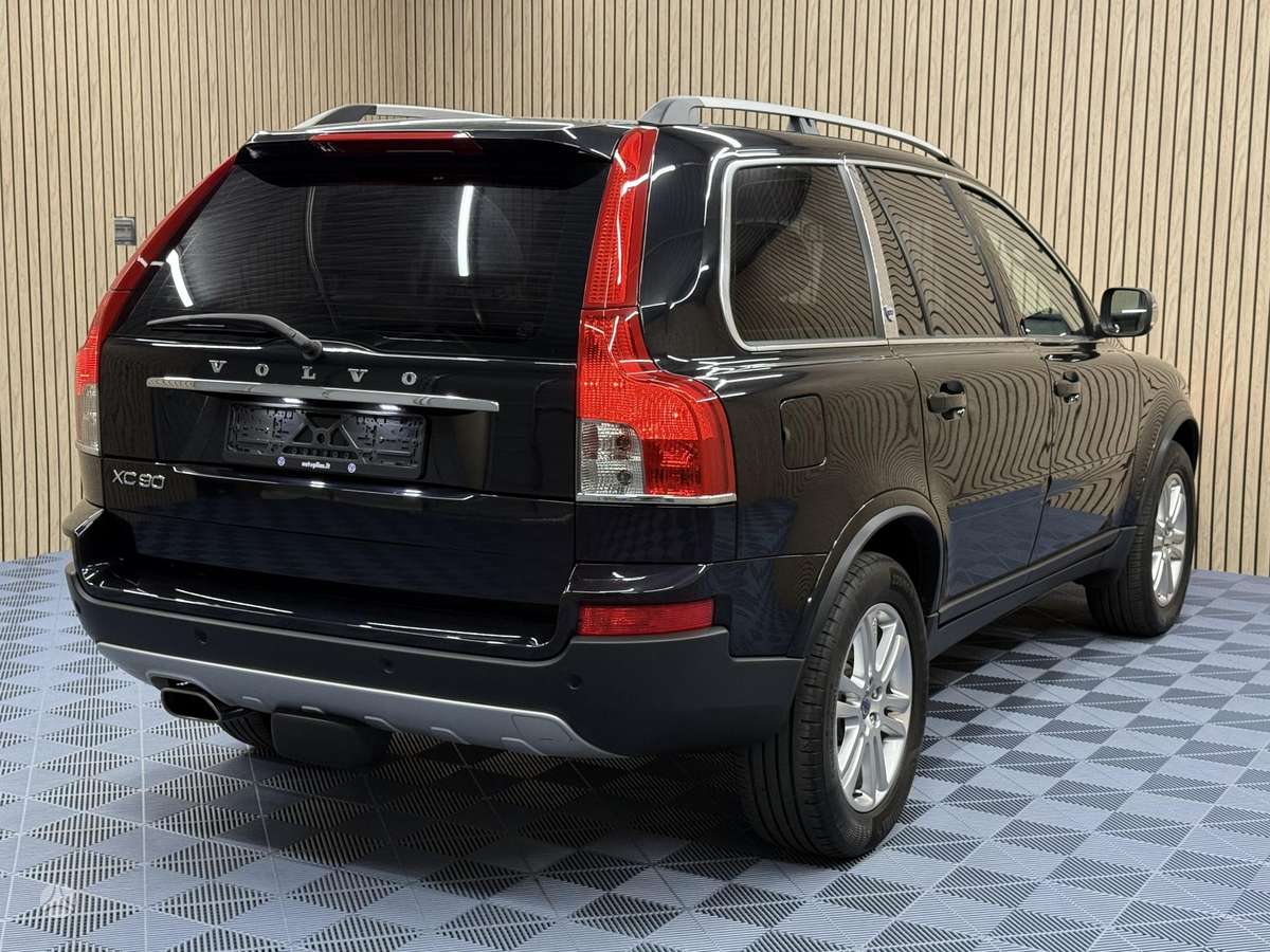 Volvo XC90 - 8