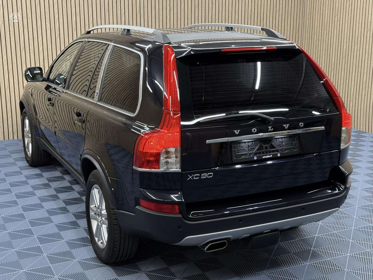 Volvo XC90 - 11