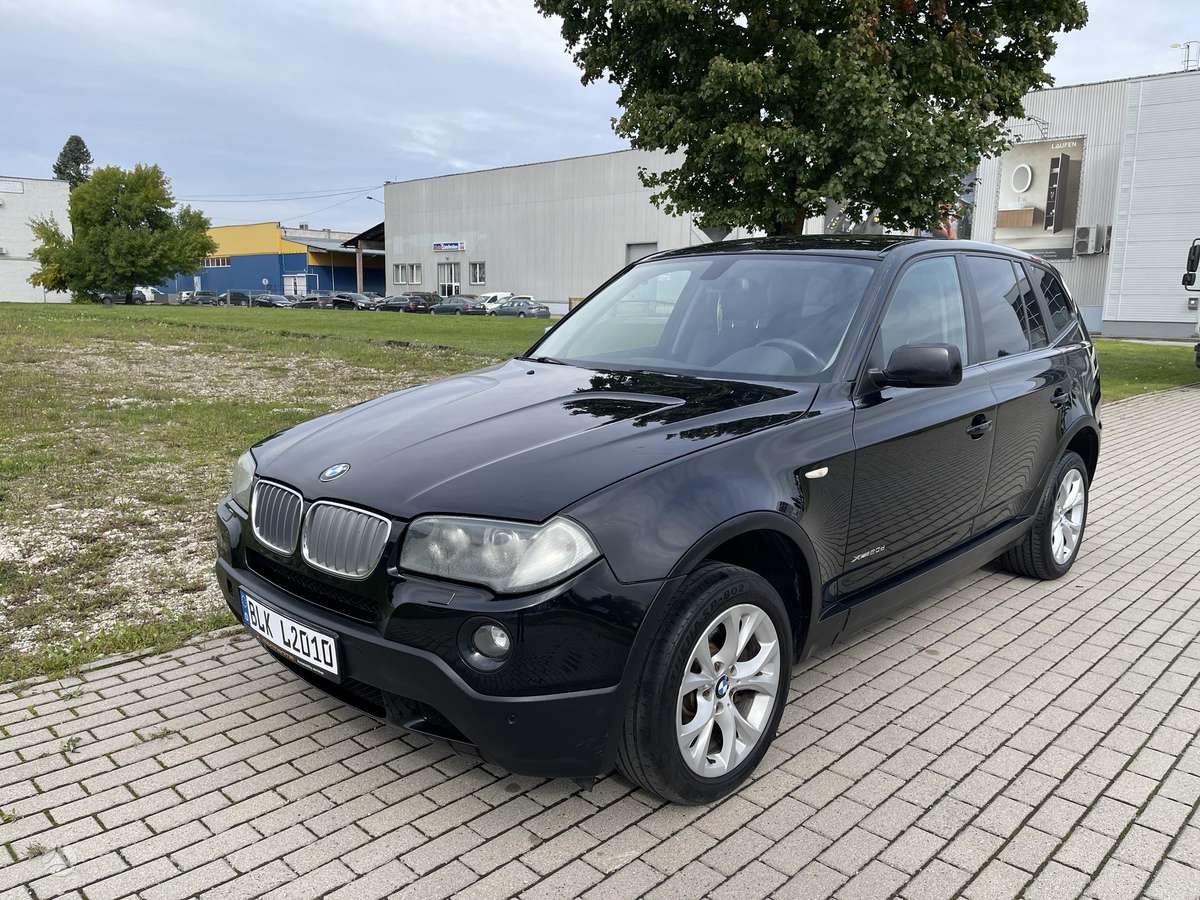 BMW X3, 2.0 l., Минивэн