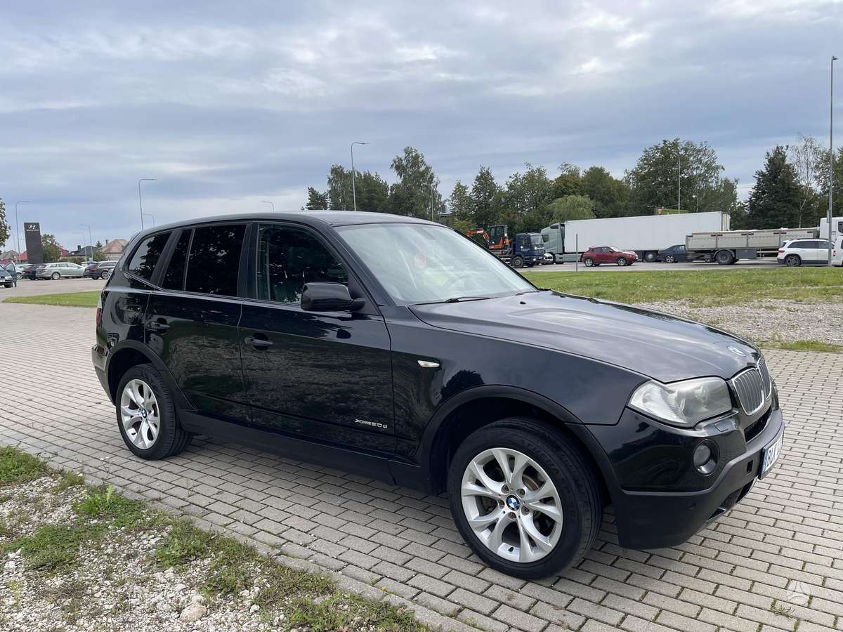 BMW X3, 2.0 l., Минивэн