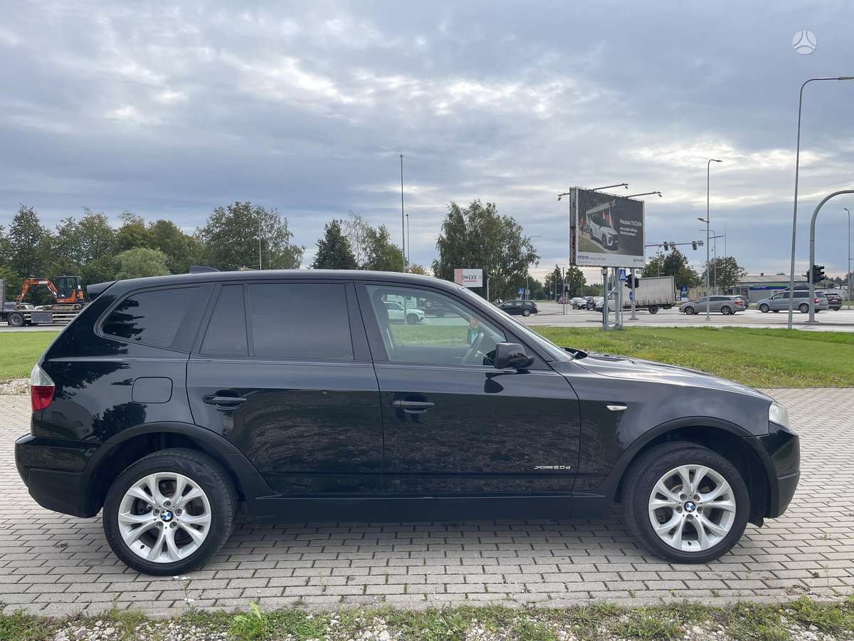 BMW X3, 2.0 l., Минивэн