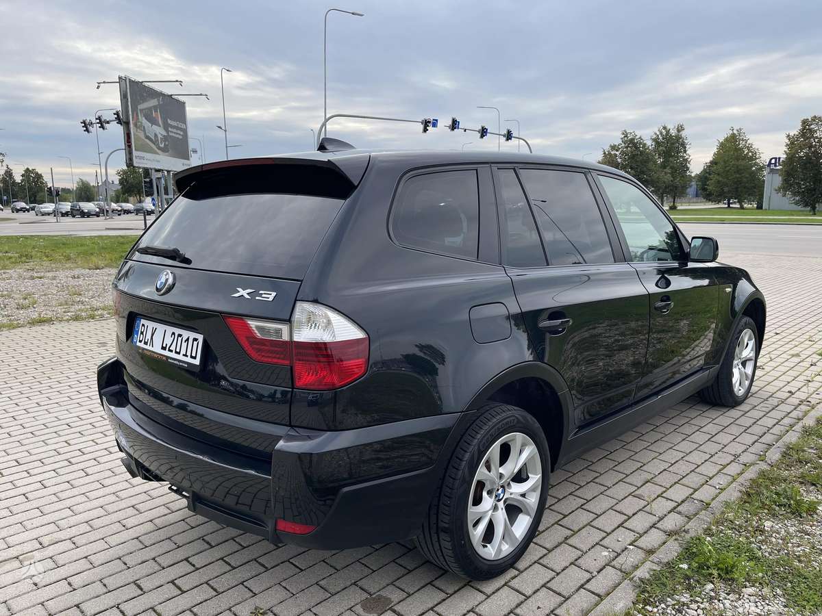 BMW X3, 2.0 l., Минивэн