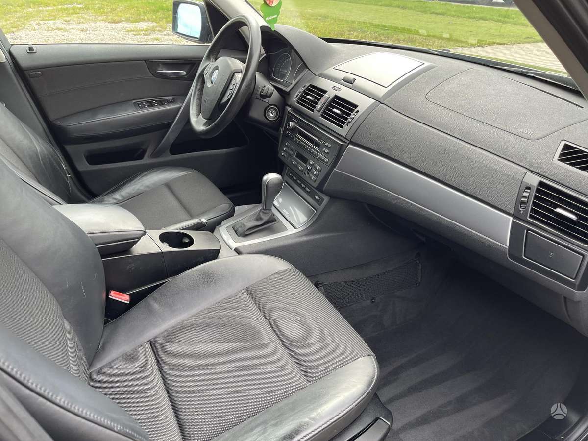 BMW X3, 2.0 l., Минивэн