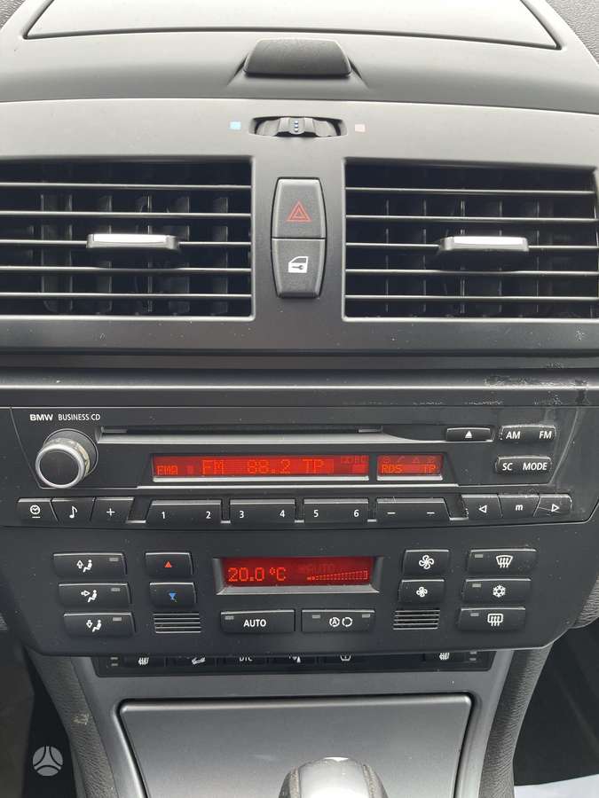 BMW X3, 2.0 l., Минивэн