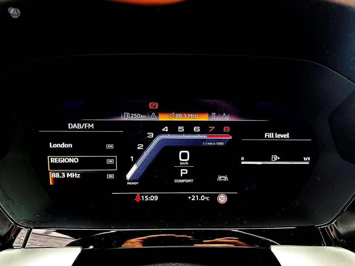 Audi A3, 1.0 l., Седан