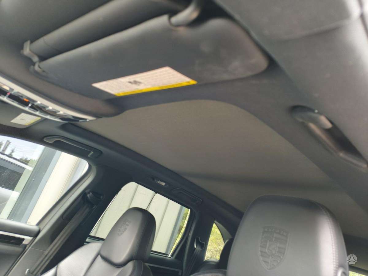 Porsche Cayenne dalimis