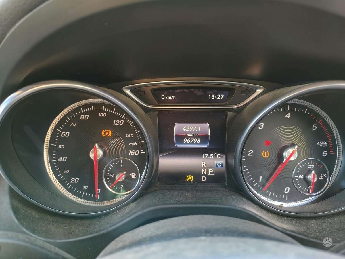 Mercedes-Benz GLA klasė по частям