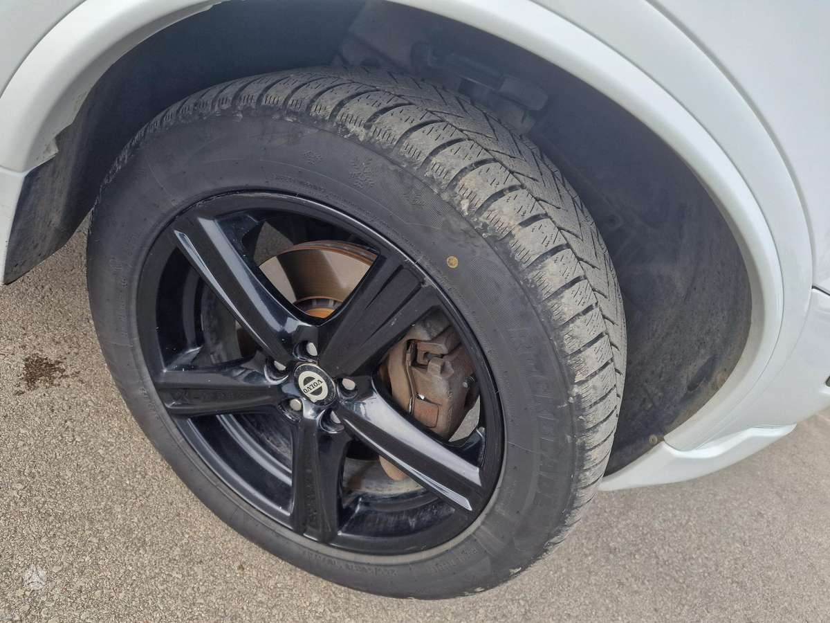 Volvo XC90 - 6