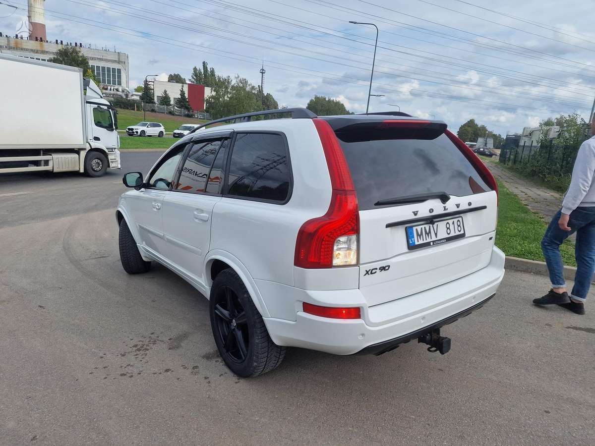 Volvo XC90 - 9