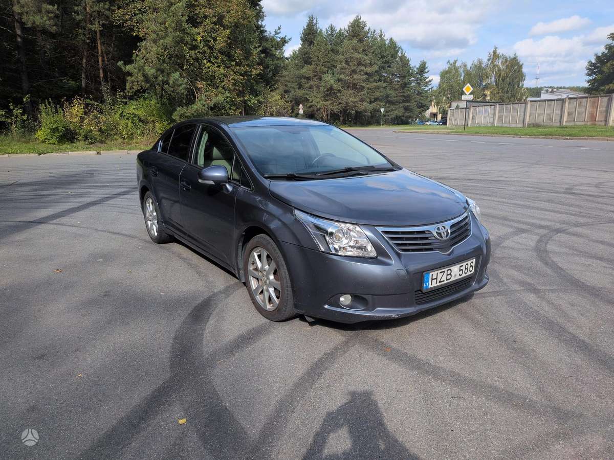 Toyota Avensis - 4