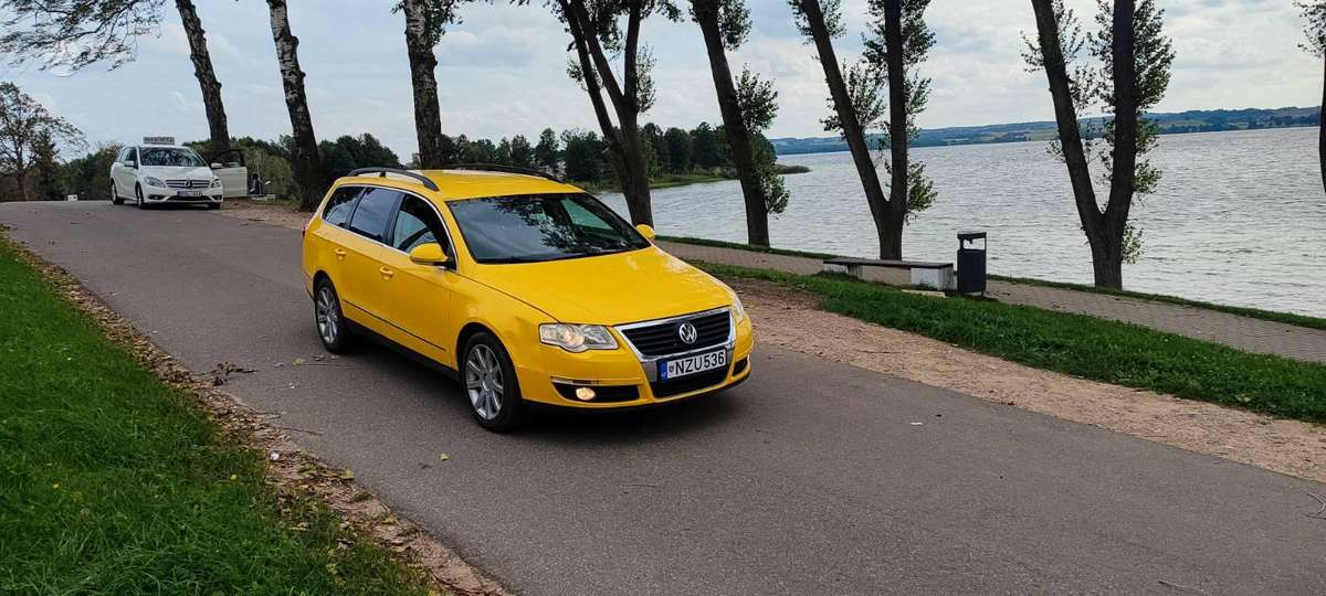 Volkswagen Passat - 2