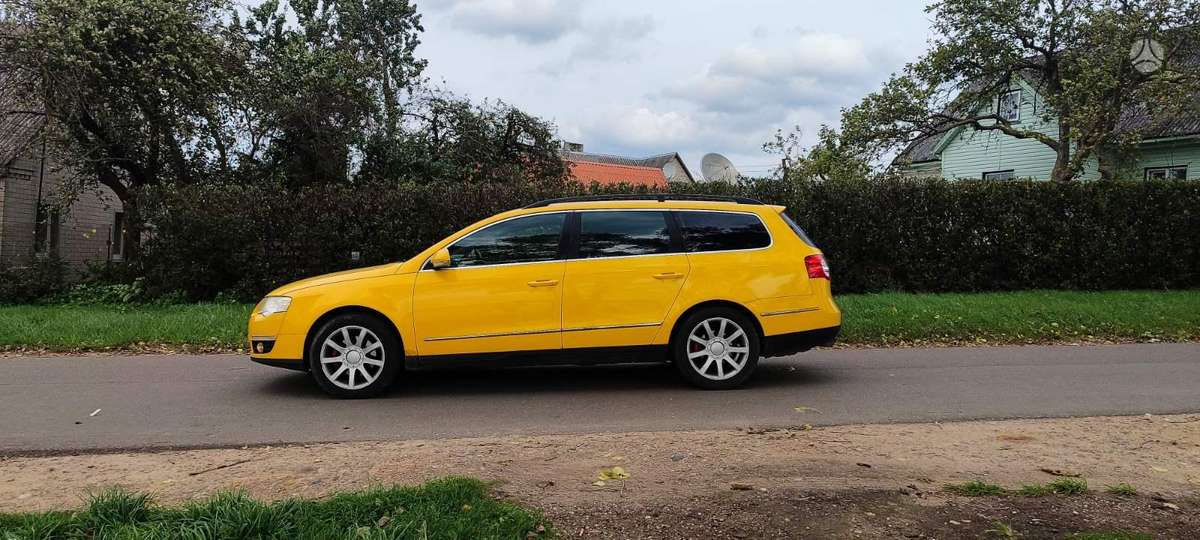 Volkswagen Passat - 4