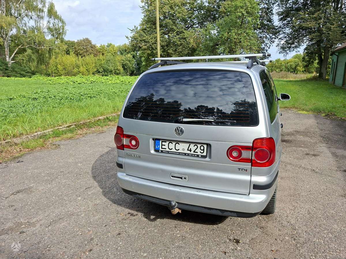 Volkswagen Sharan - 2
