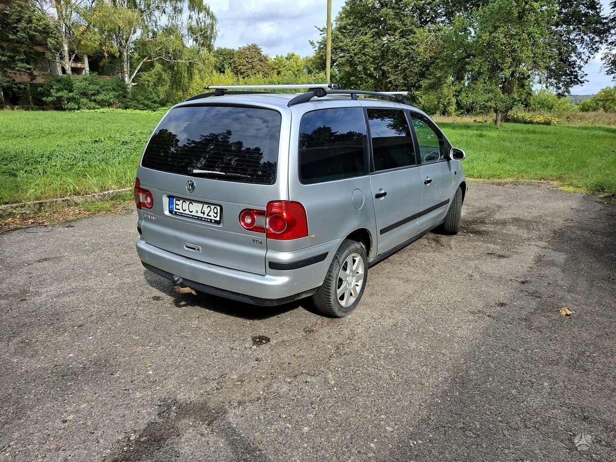 Volkswagen Sharan - 3