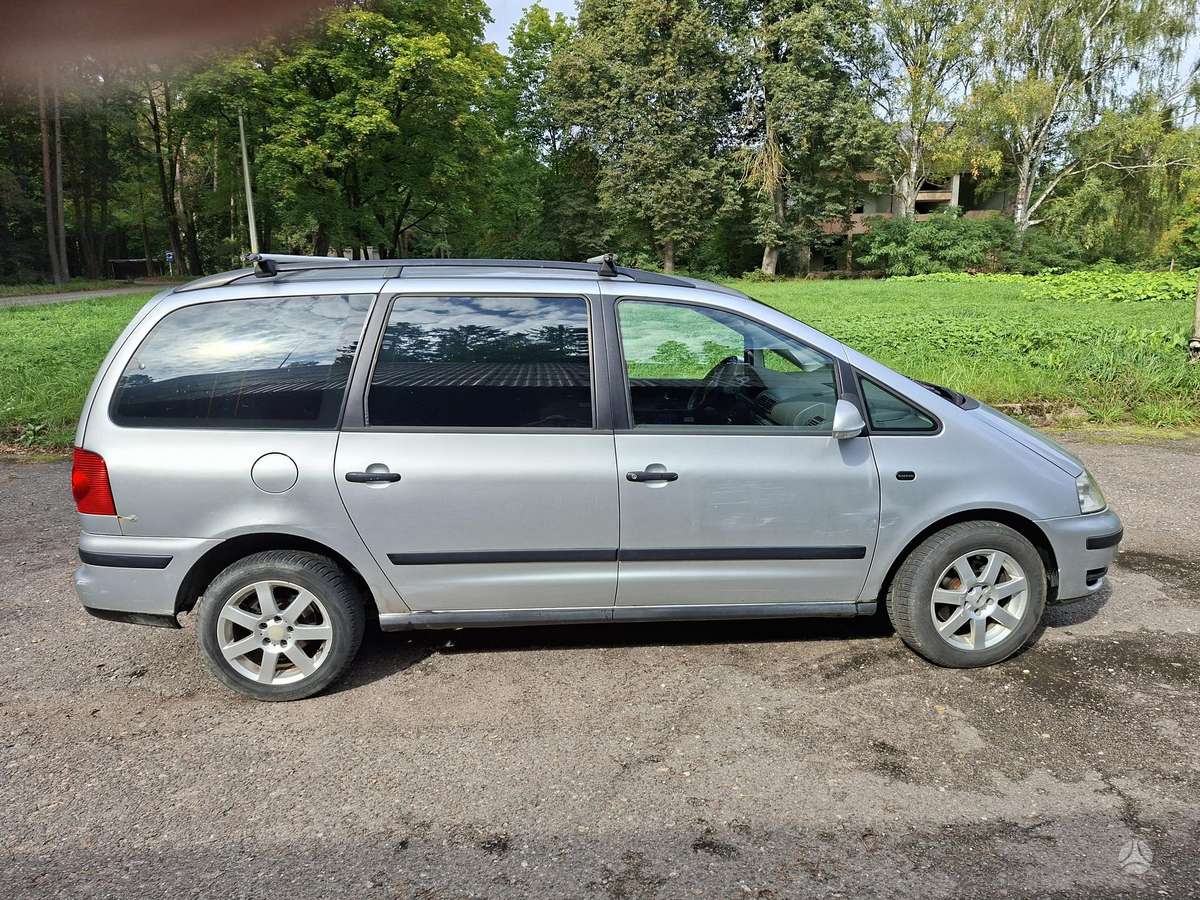Volkswagen Sharan - 4