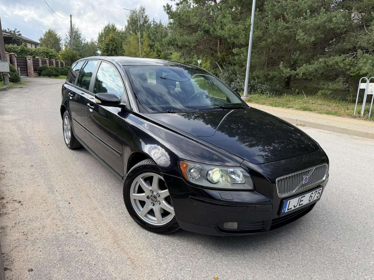 Volvo V50 - 3