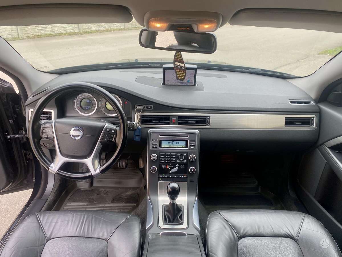 Volvo V70 - 11