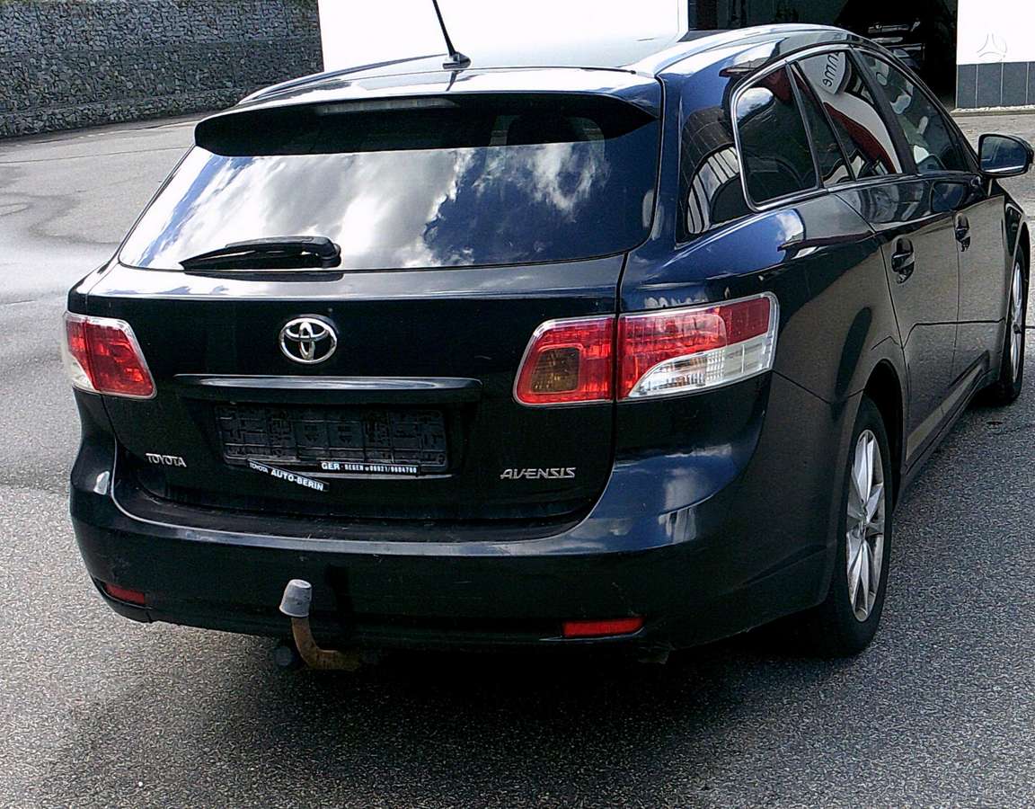 Toyota Avensis - 5