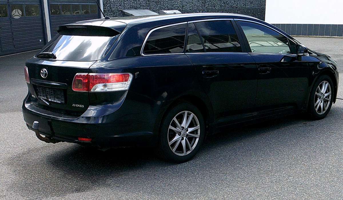Toyota Avensis - 6