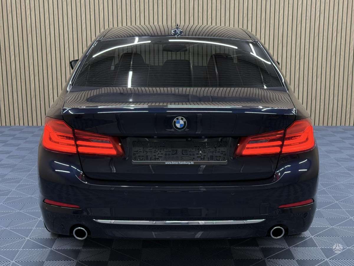 BMW 520, 2.0 l., Седан