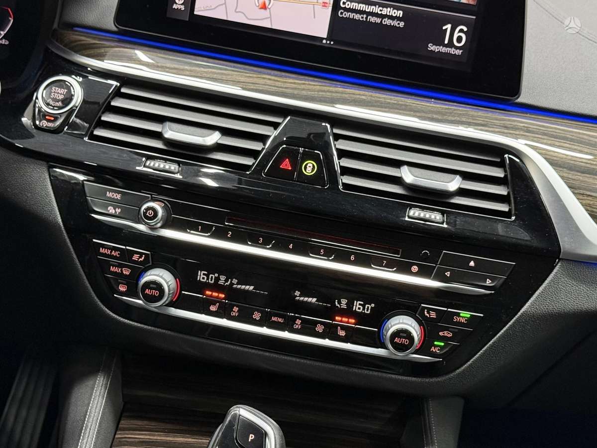 BMW 520, 2.0 l., Седан