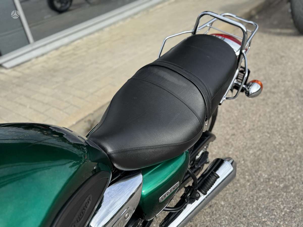Triumph Legend 900cc, street / classic