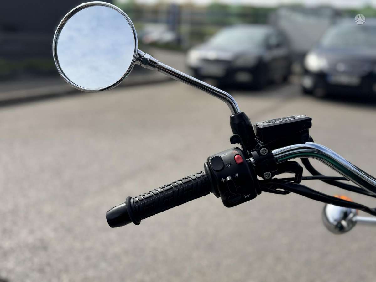 Triumph Legend 900cc, street / classic